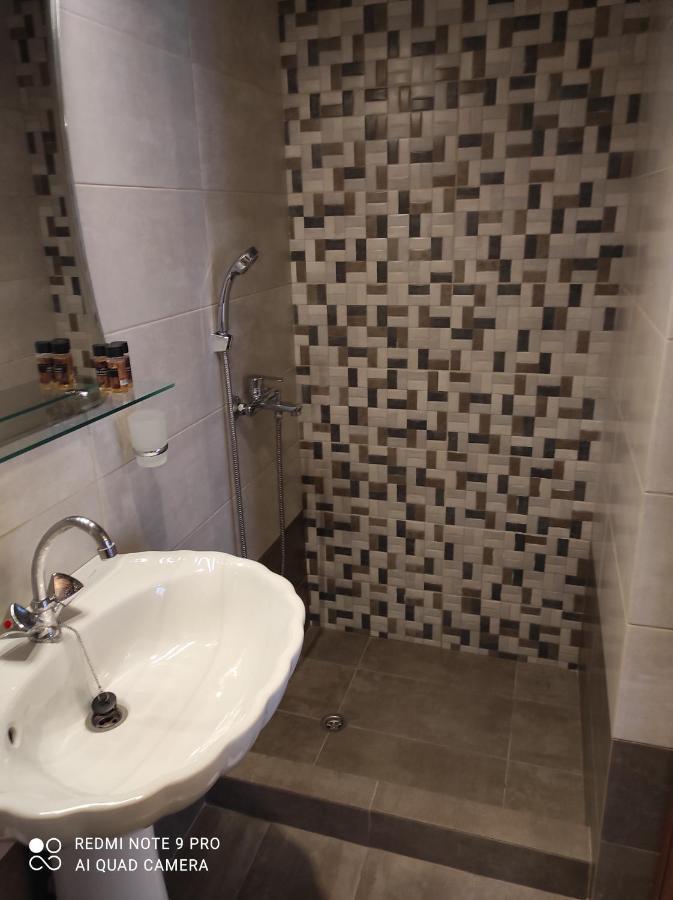 Astradeni Luxury Vootis